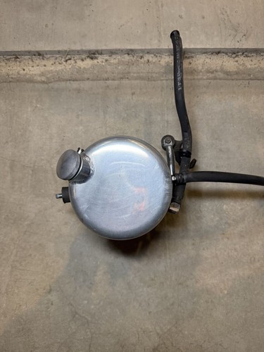 Barrel oil tank - barrel,