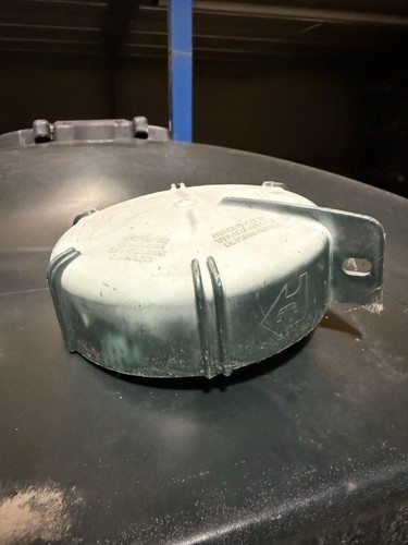 Kingspan oil tank - tank, lid